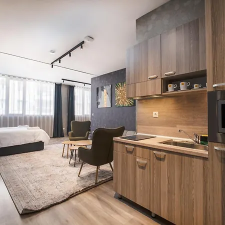 А17 Plovdiv Apartments - Next To Rowing Channel And University Hospitals 아파트 플로브디프